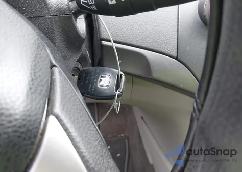 2009 Honda Accord 2.4 Lx from USA, damaged, VIN 1HGCP26319A051991